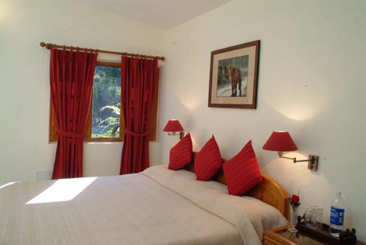 Tiger'S Den Resort Bandhavgarh National Park 外观 照片